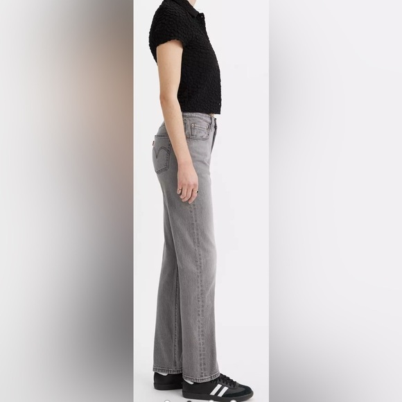 Woman’s Levi 501 straight - Picture 13 of 15